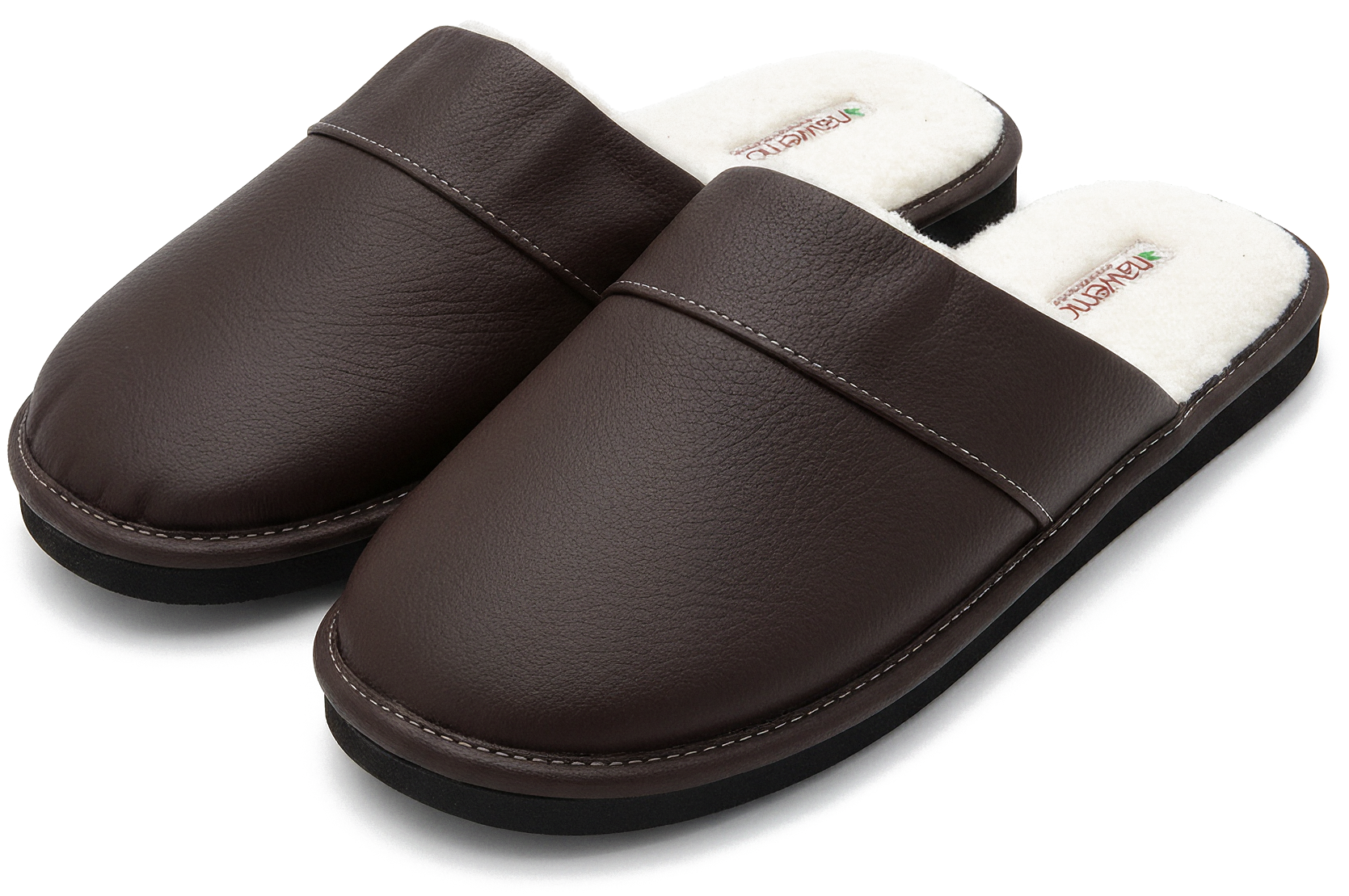 Zimthausschuhe Winter Nawemo "Bärentatze" Dunkelbraune Zimthausschuhe mit weichem Innenfutter und schlichtem Design.