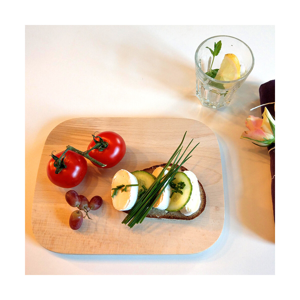 Breakfast board, rectangular, rounded wooden corners 24 cm