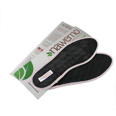 zimtsohlen-nawemo-samt-4004-_1 Suelas de canela Nawemo 'terciopelo' con material interior negro y borde colorido, empaquetadas en una tarjeta informativa.