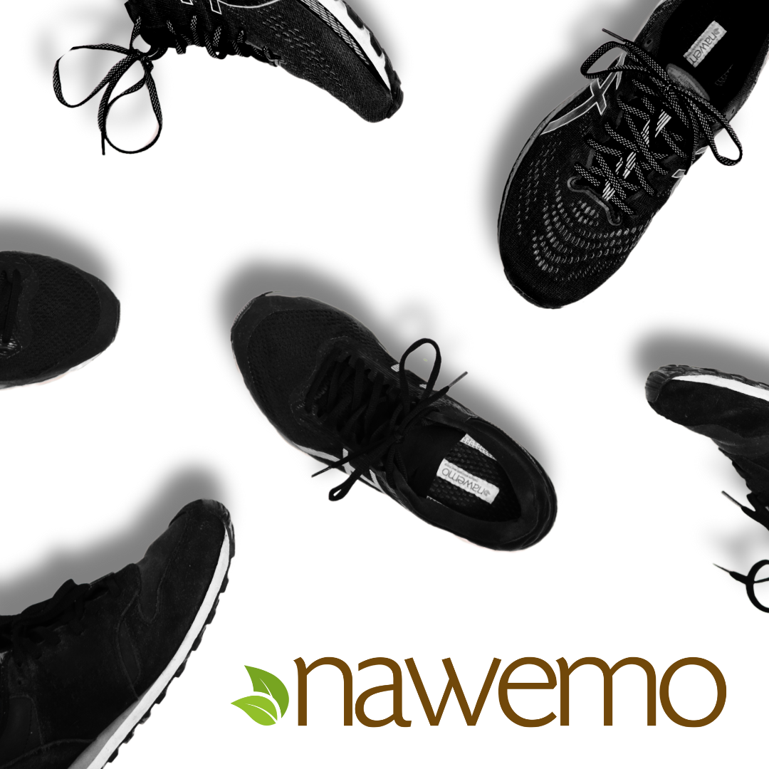 Suelas de canela Nawemo "3D" - paquete de 5 Zapatillas negras con suelas de canela Nawemo "3D" sobre un fondo claro.