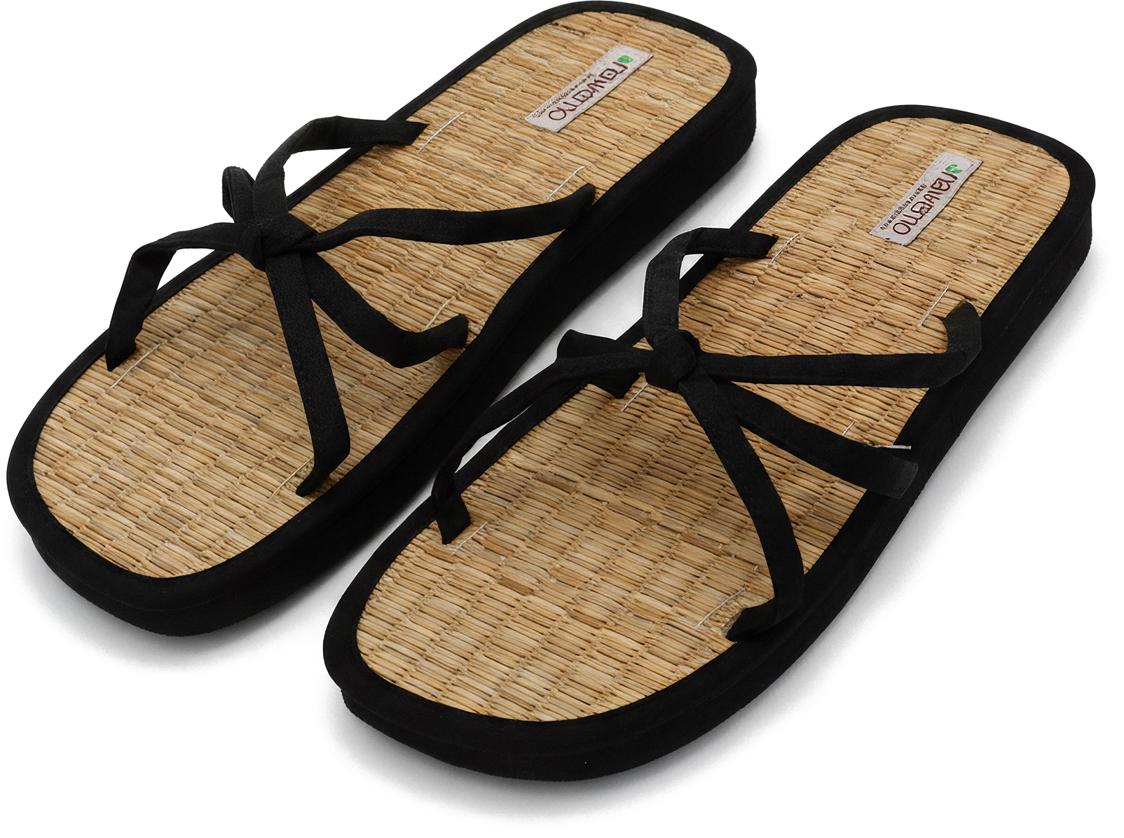 Zimt-Latschen Nawemo "Triple Banded", schwarz Schwarze Zimt-Latschen Nawemo "Triple Banded" mit drei Riemchen und rutschfester Sohle.