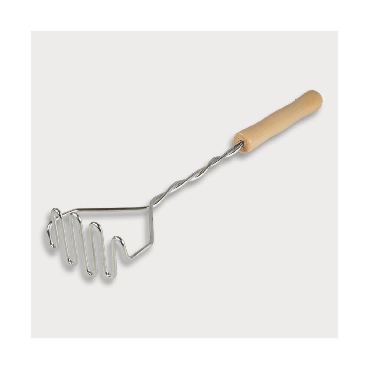 Aardappelstamper, met metalen schachten van hout 36 cm